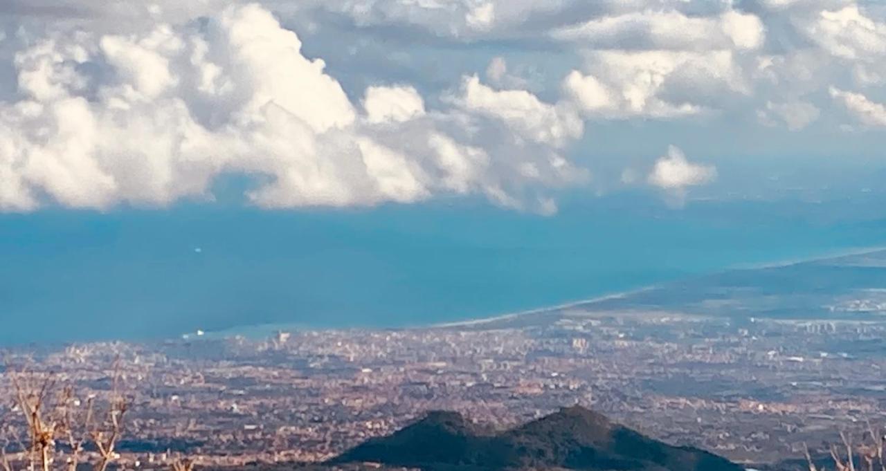 Lavica Di Mezzo Apartments Katanya Dış mekan fotoğraf